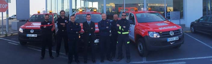 Huelva Wagen entrega al Consorcio Provincial de Bomberos tres vehículos Amarok