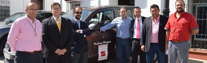 Huelva Wagen entrega cinco vehículos para la romería de El Rocío